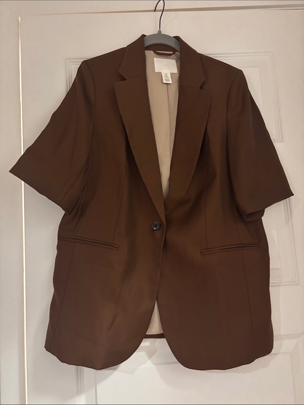 H&M Short-Sleeve Tailored Blazer in Brown - Picture 4 of 4